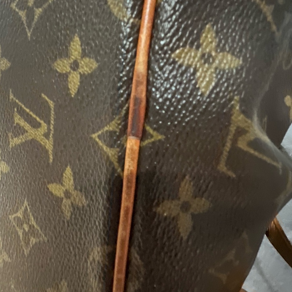 Authentic Louis Vuitton Palermo PM handbag - Picture 7 of 16